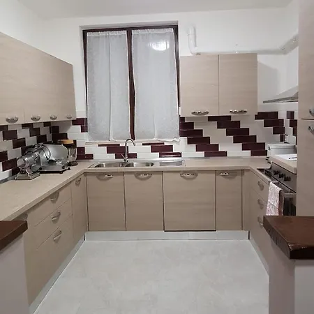 住宿加早餐酒店 La Casetta Di Lilly *