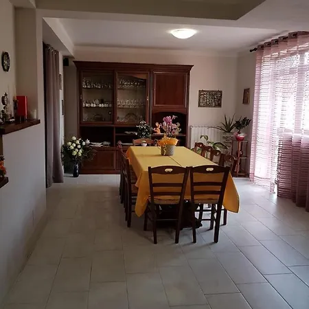 住宿加早餐酒店 La Casetta Di Lilly